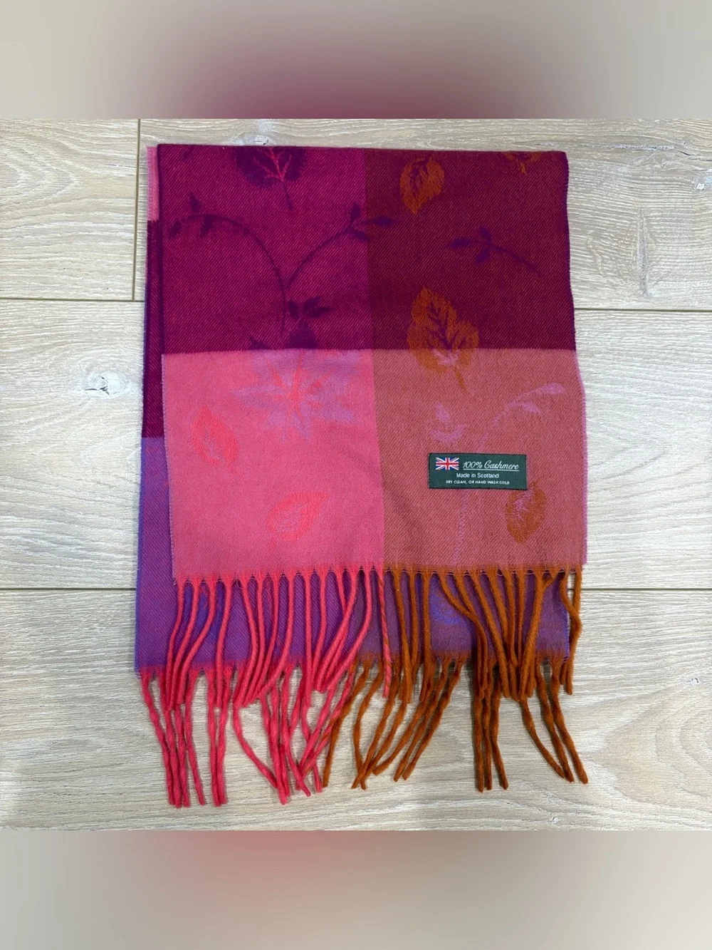 Made in Scotland 100% Cashmere Scarf Floral Jacquard Plaid Pink Purple